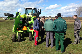 Schulte Sichelmulcher FX-1800 - Väderstad-Claas Feldtag